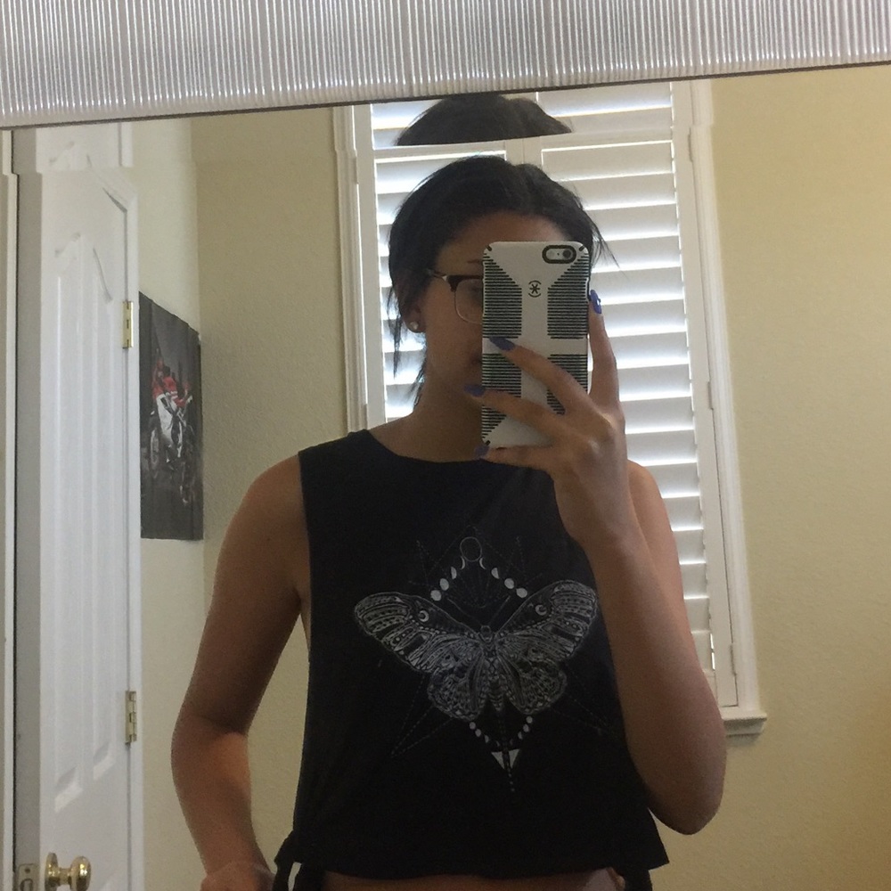 kendall and kylie muscle tee